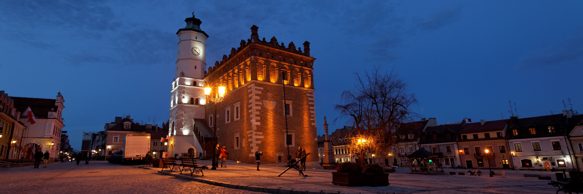 Sandomierz - rynek, ratusz.jpg