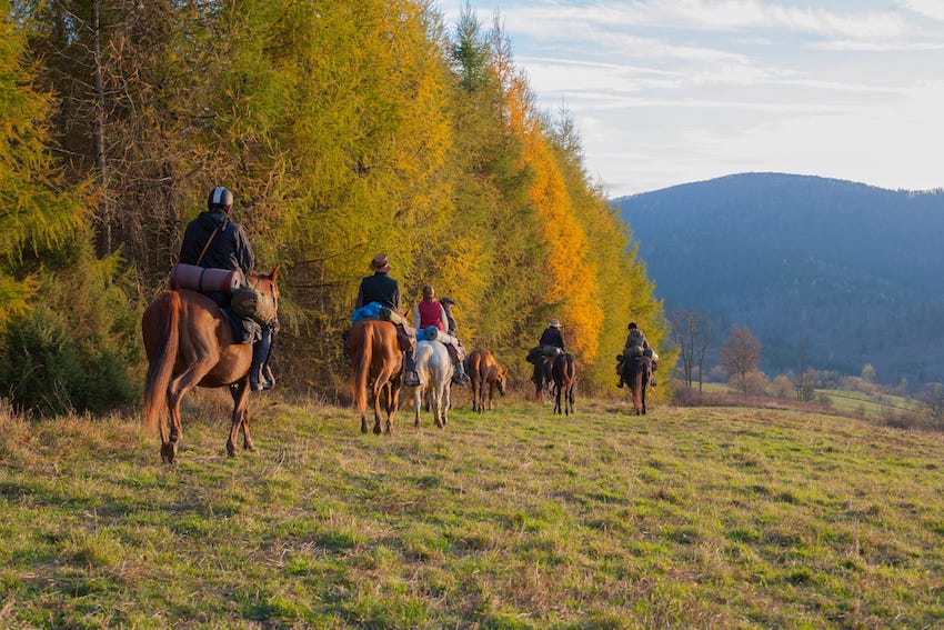 Foto di persone a cavallo nella regione di Podkarpacie