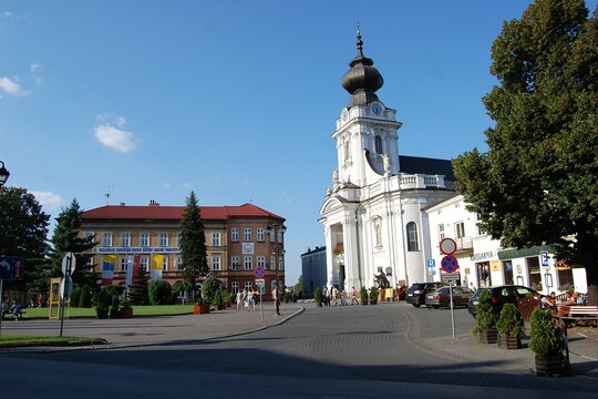 Foto della piazza centrale di Wadowice, in Polonia